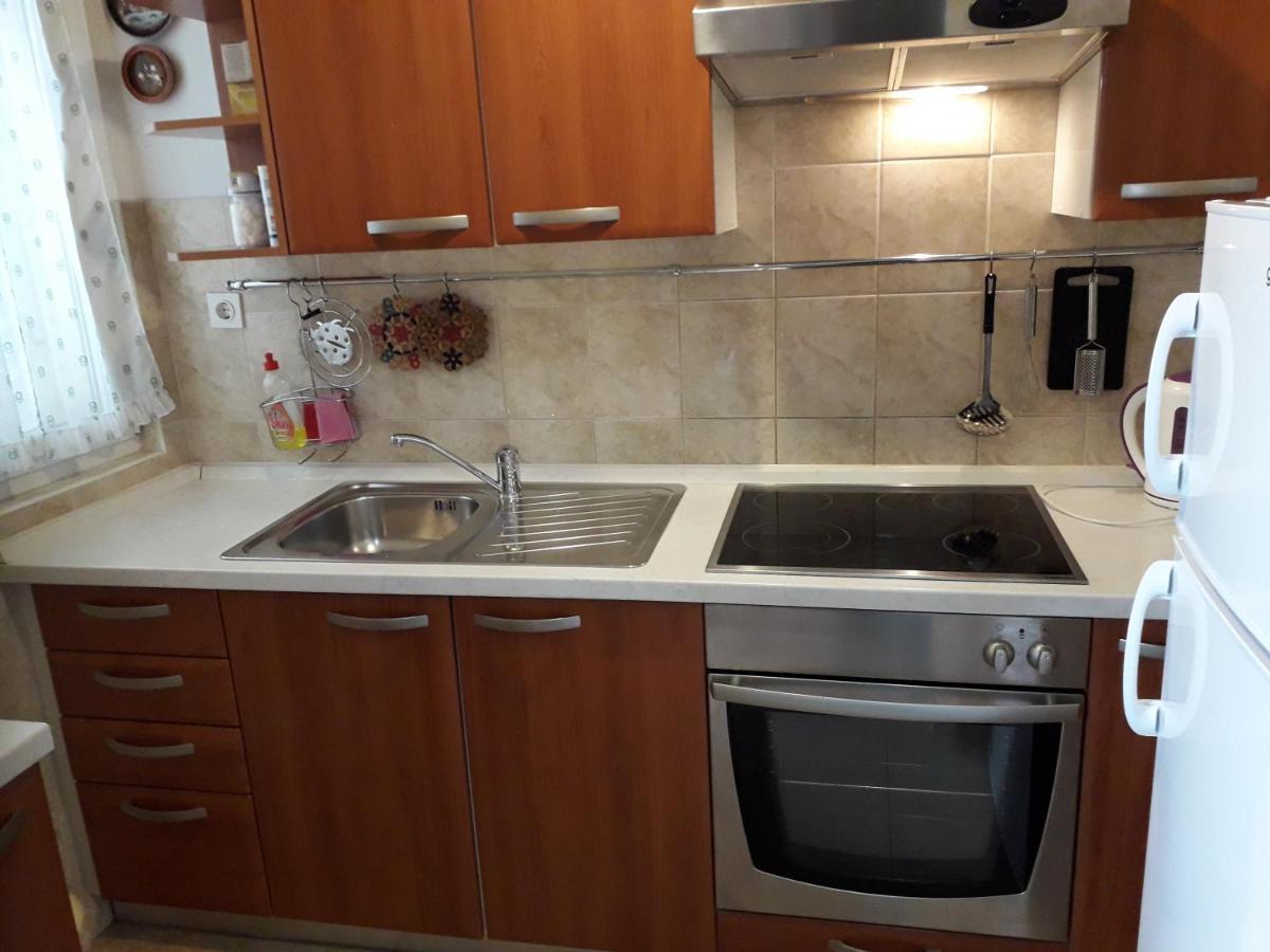 Apartments J&R Babara ビオグラード・ナ・モル エクステリア 写真