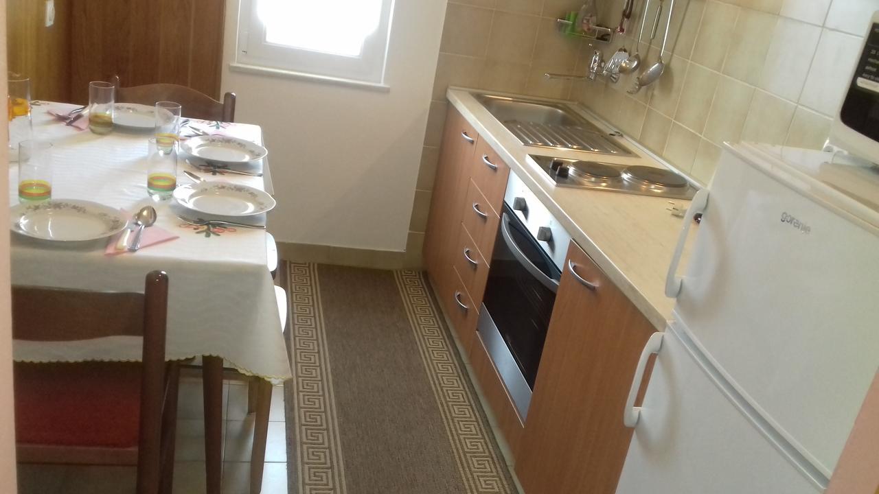 Apartments J&R Babara ビオグラード・ナ・モル エクステリア 写真