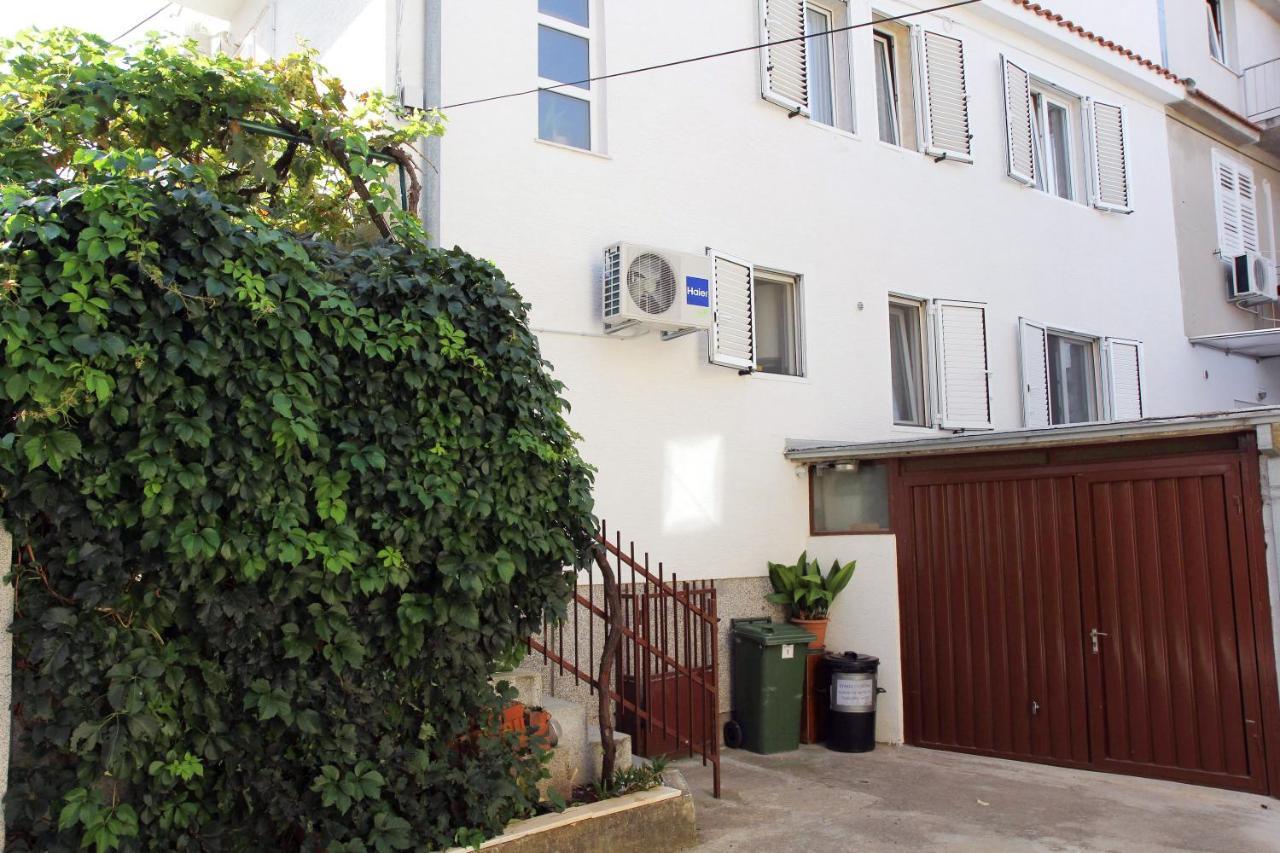 Apartments J&R Babara ビオグラード・ナ・モル エクステリア 写真